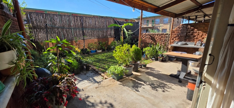  Bedroom Property for Sale in West Park Gauteng