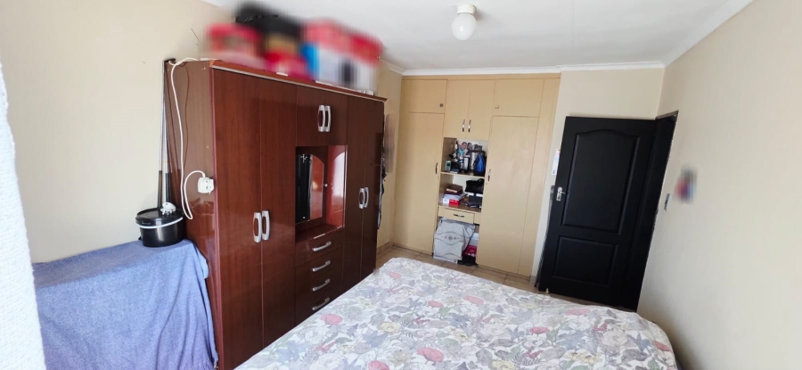  Bedroom Property for Sale in West Park Gauteng