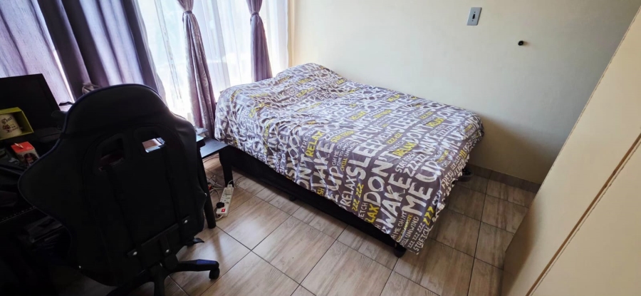  Bedroom Property for Sale in West Park Gauteng