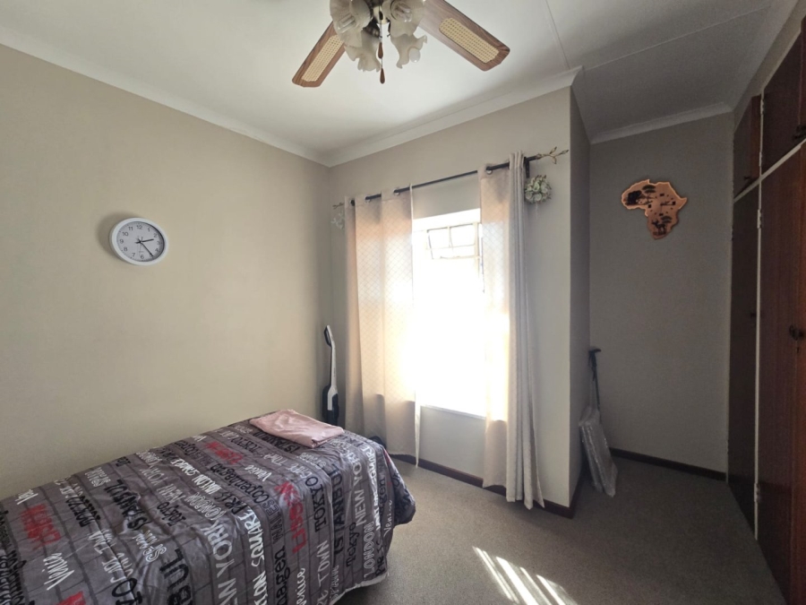 3 Bedroom Property for Sale in Garsfontein Gauteng