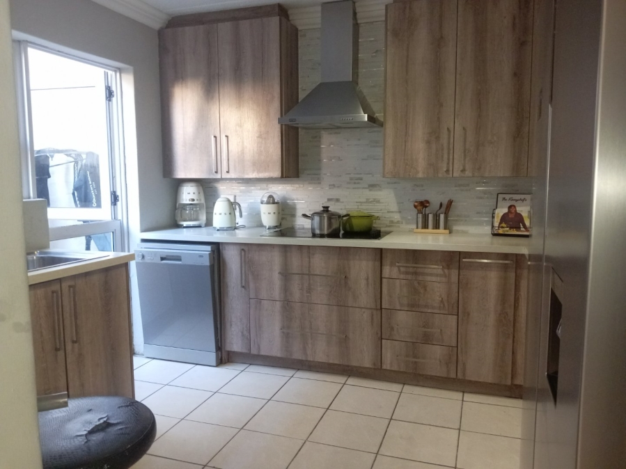 3 Bedroom Property for Sale in Rembrandt Park Gauteng