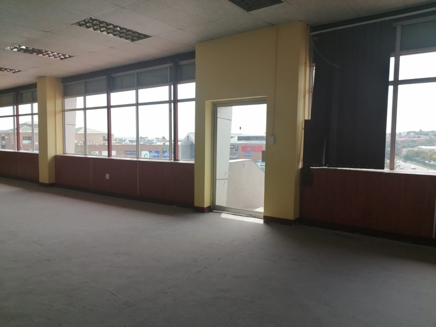 To Let Commercial Property for Rent in Grand Central Gauteng