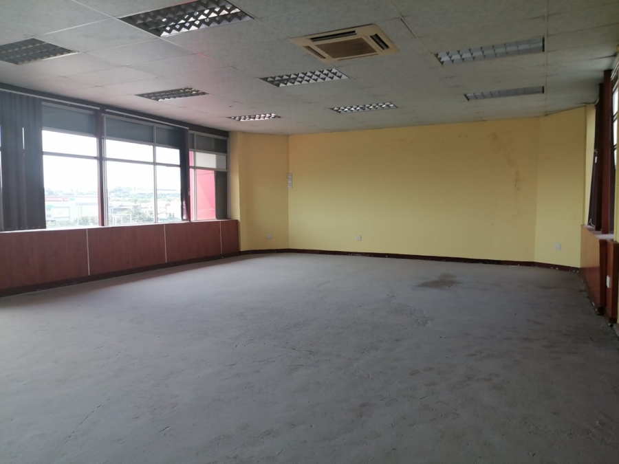 To Let Commercial Property for Rent in Grand Central Gauteng