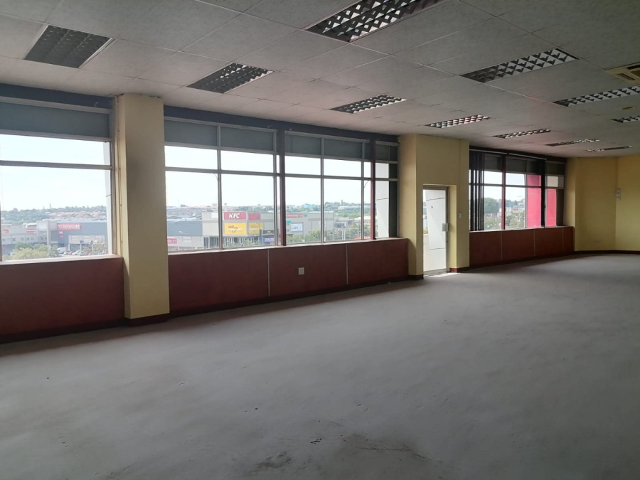 To Let Commercial Property for Rent in Grand Central Gauteng
