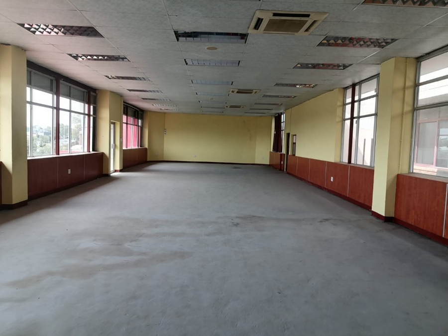 To Let Commercial Property for Rent in Grand Central Gauteng