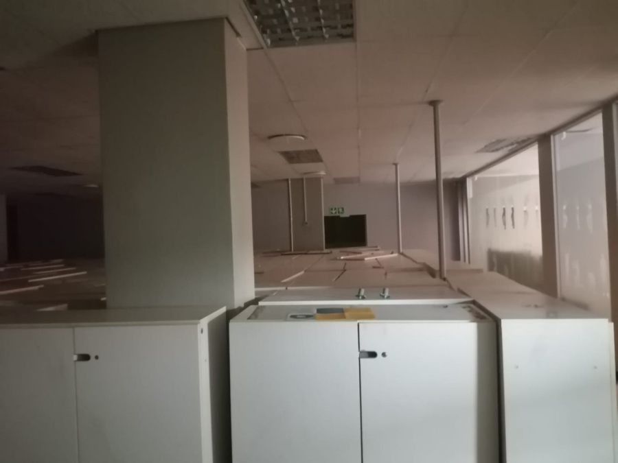 To Let Commercial Property for Rent in Grand Central Gauteng