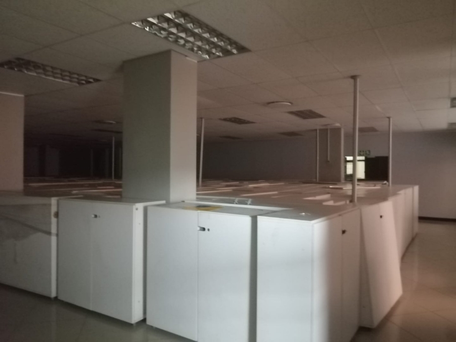 To Let Commercial Property for Rent in Grand Central Gauteng