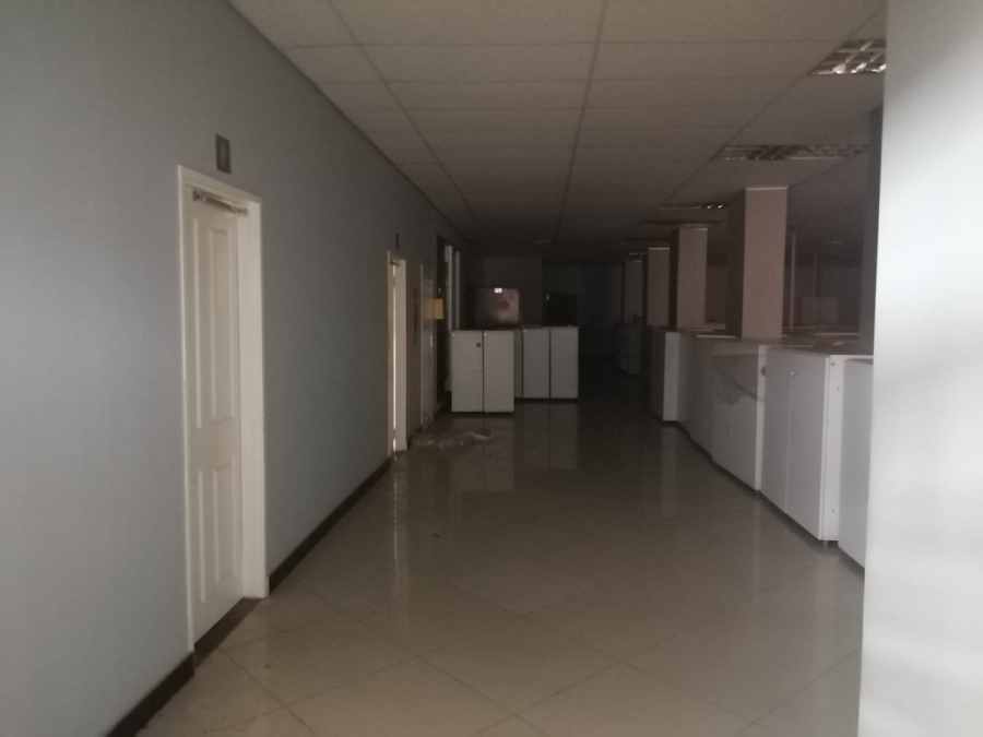 To Let Commercial Property for Rent in Grand Central Gauteng