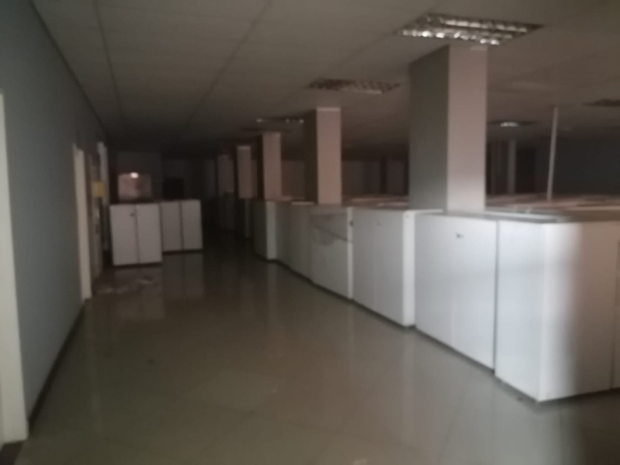 To Let Commercial Property for Rent in Grand Central Gauteng