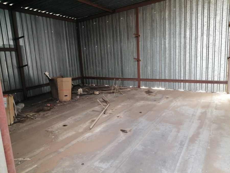 To Let Commercial Property for Rent in Grand Central Gauteng
