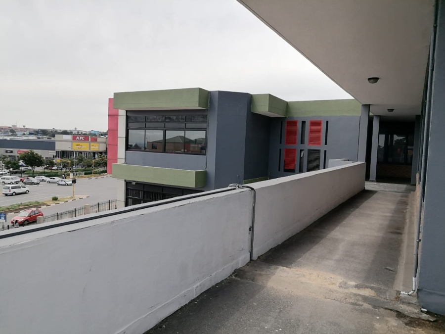 To Let Commercial Property for Rent in Grand Central Gauteng