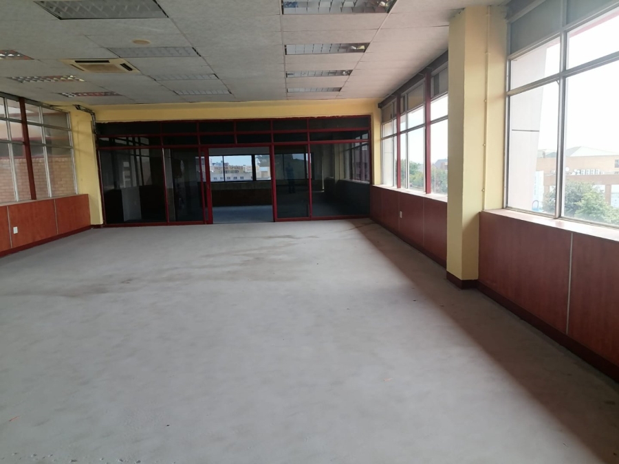 To Let Commercial Property for Rent in Grand Central Gauteng