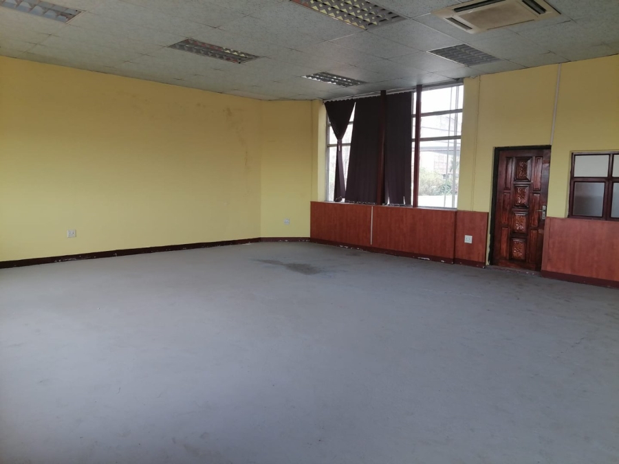 To Let Commercial Property for Rent in Grand Central Gauteng