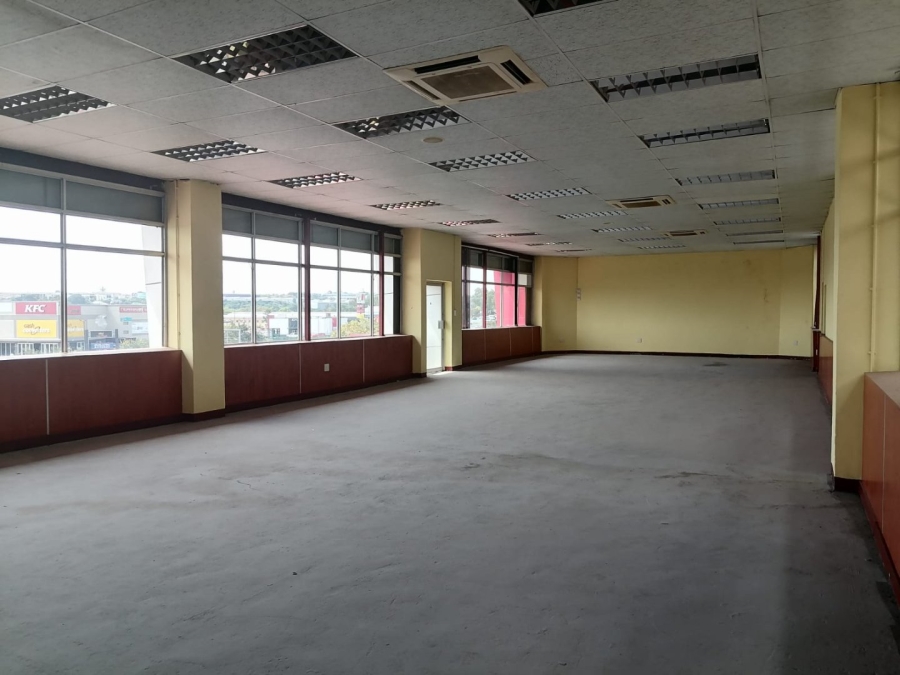 To Let Commercial Property for Rent in Grand Central Gauteng