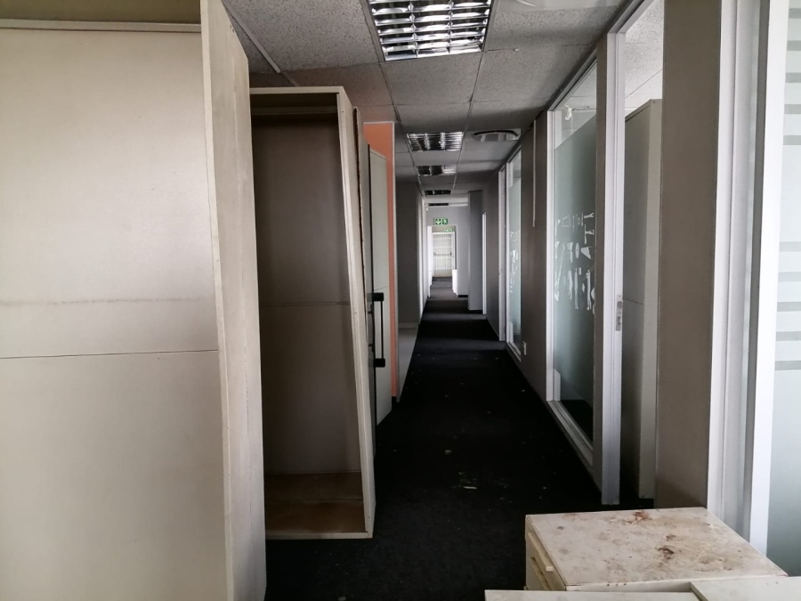 To Let Commercial Property for Rent in Grand Central Gauteng