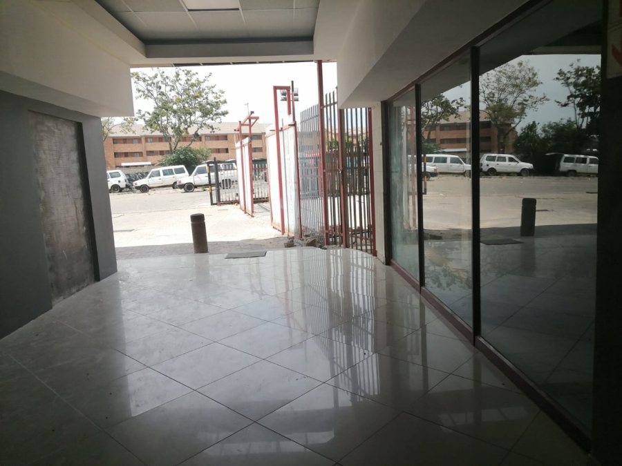 To Let Commercial Property for Rent in Grand Central Gauteng