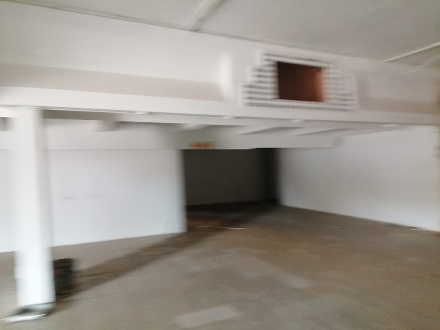 To Let Commercial Property for Rent in Grand Central Gauteng