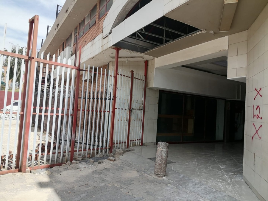 To Let Commercial Property for Rent in Grand Central Gauteng