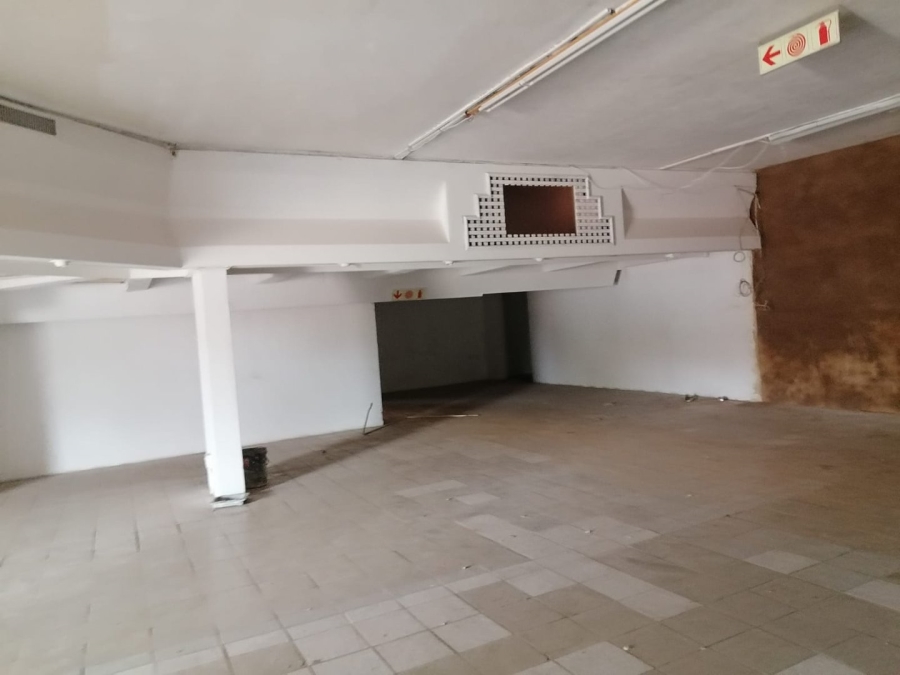 To Let Commercial Property for Rent in Grand Central Gauteng
