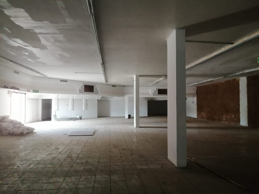 To Let Commercial Property for Rent in Grand Central Gauteng