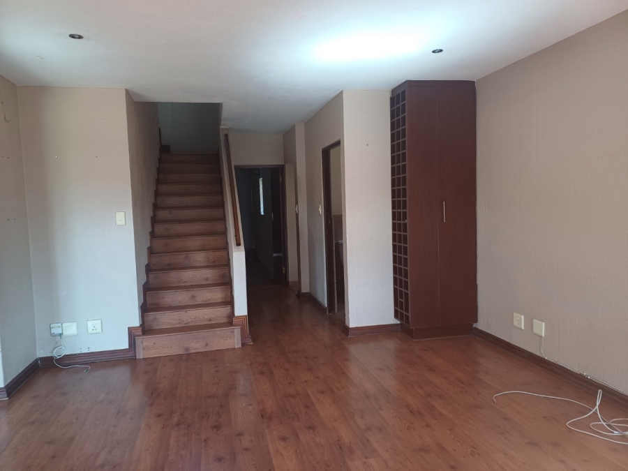 3 Bedroom Property for Sale in Erand Gardens Gauteng