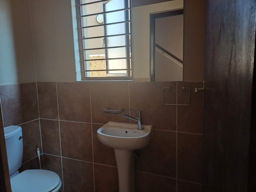 3 Bedroom Property for Sale in Erand Gardens Gauteng
