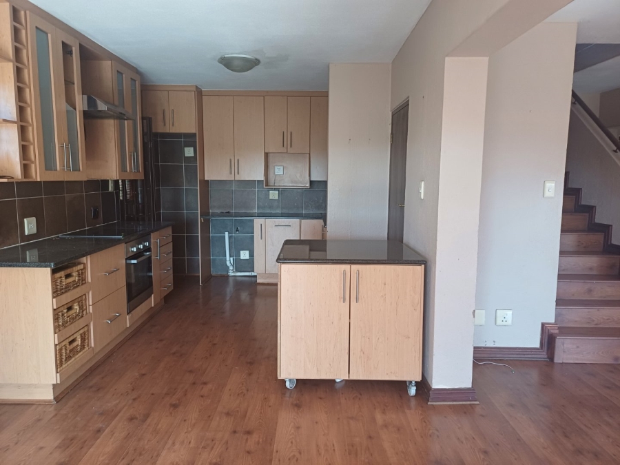 3 Bedroom Property for Sale in Erand Gardens Gauteng