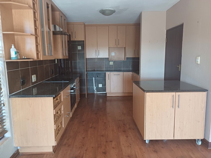 3 Bedroom Property for Sale in Erand Gardens Gauteng
