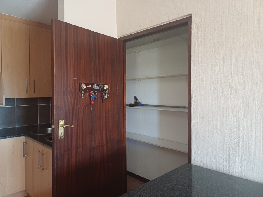 3 Bedroom Property for Sale in Erand Gardens Gauteng