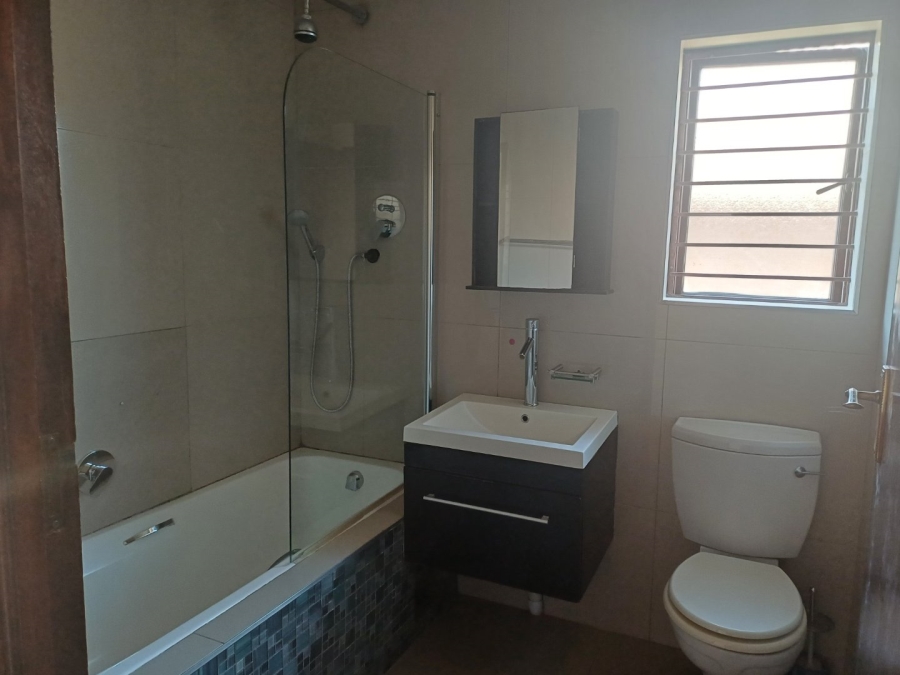 3 Bedroom Property for Sale in Erand Gardens Gauteng