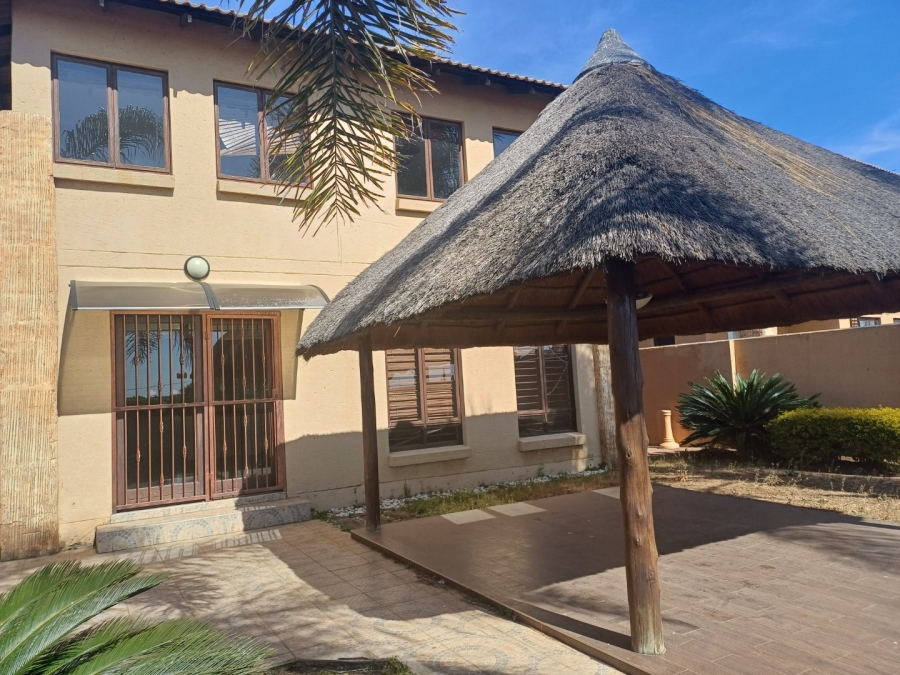 3 Bedroom Property for Sale in Erand Gardens Gauteng