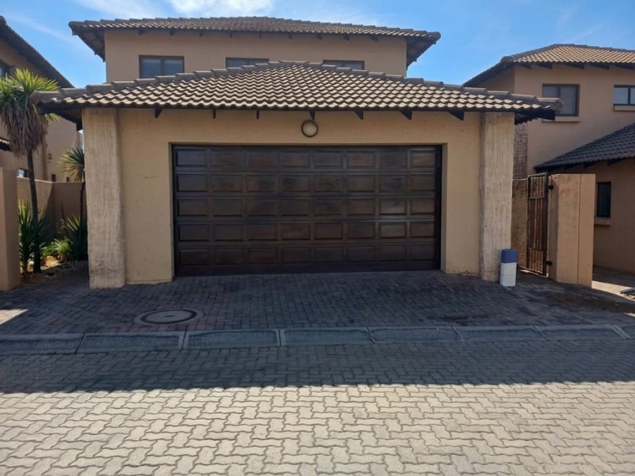 3 Bedroom Property for Sale in Erand Gardens Gauteng