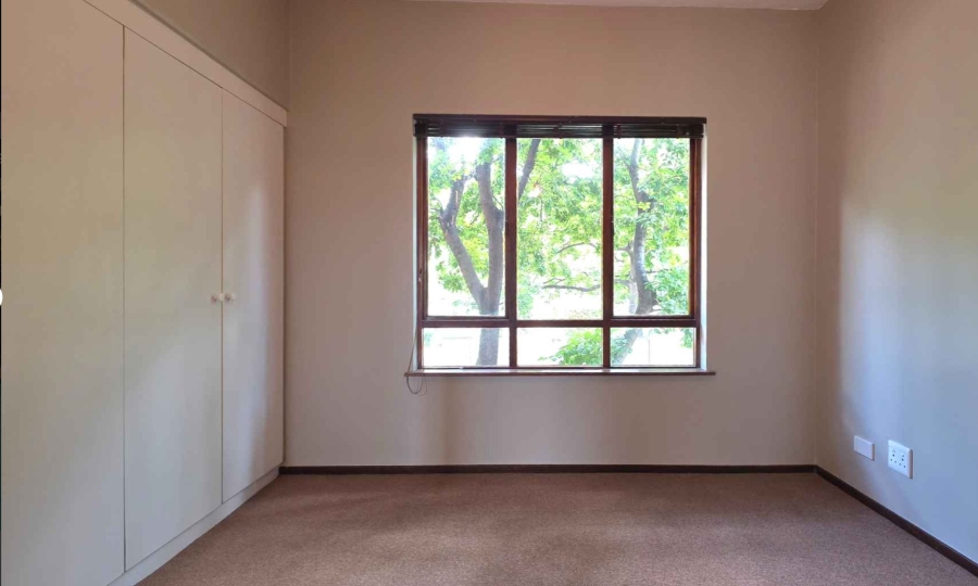 1 Bedroom Property for Sale in Paulshof Gauteng