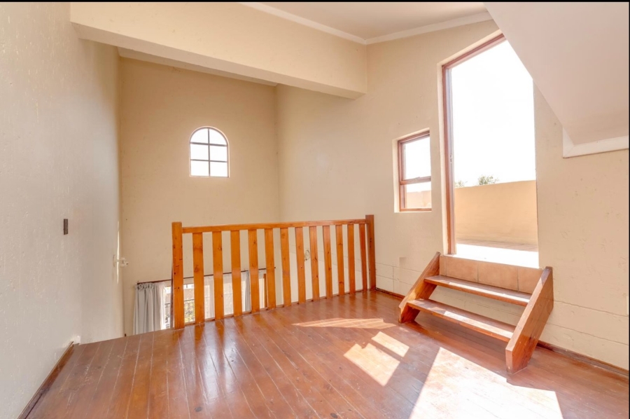 1 Bedroom Property for Sale in Paulshof Gauteng
