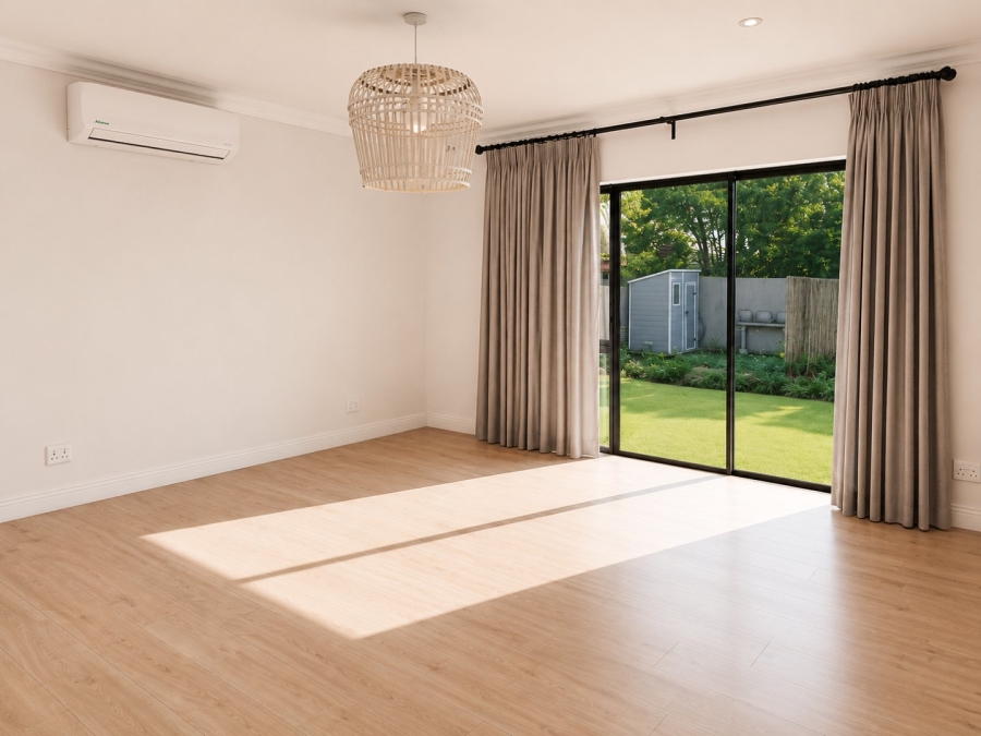 5 Bedroom Property for Sale in Silver Lakes Golf Estate Gauteng