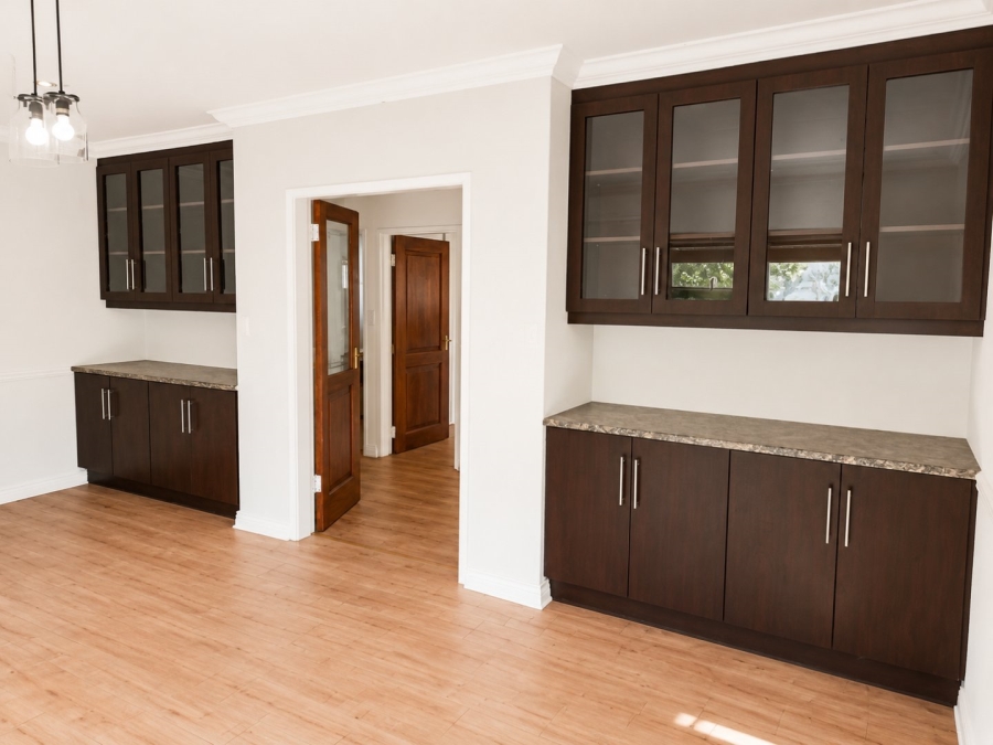 5 Bedroom Property for Sale in Silver Lakes Golf Estate Gauteng