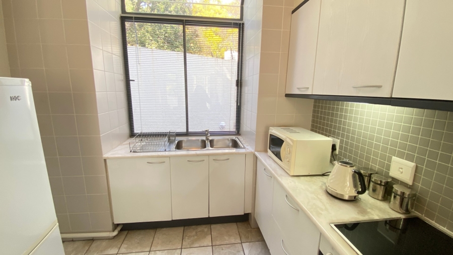 To Let 2 Bedroom Property for Rent in Bryanston Gauteng