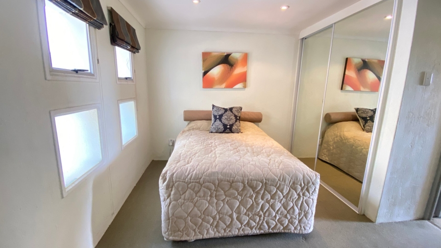 To Let 2 Bedroom Property for Rent in Bryanston Gauteng