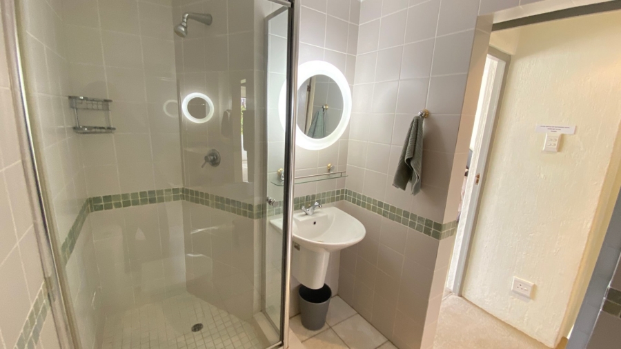To Let 2 Bedroom Property for Rent in Bryanston Gauteng