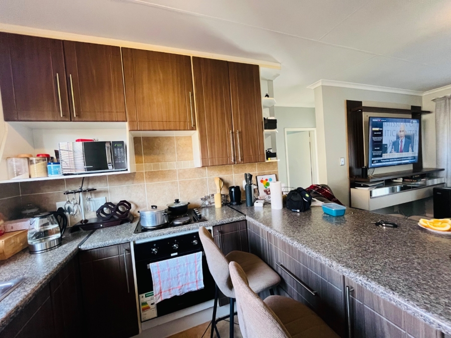 To Let  Bedroom Property for Rent in Mooikloof Ridge Gauteng