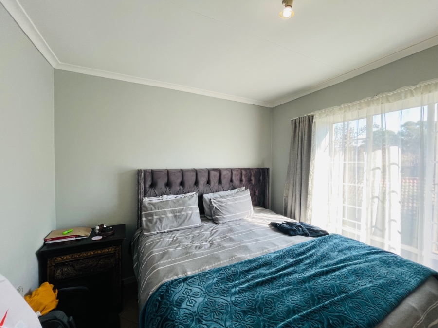 To Let  Bedroom Property for Rent in Mooikloof Ridge Gauteng