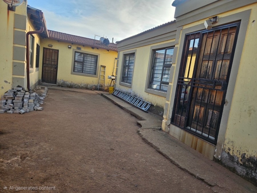 4 Bedroom Property for Sale in Vosloorus Ext 2 Gauteng