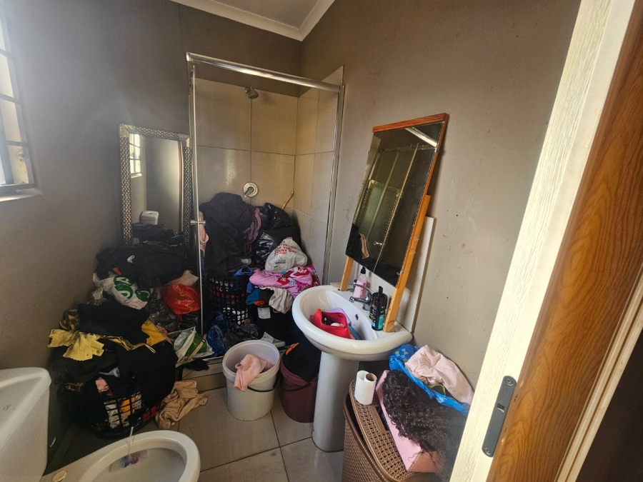 4 Bedroom Property for Sale in Vosloorus Ext 2 Gauteng