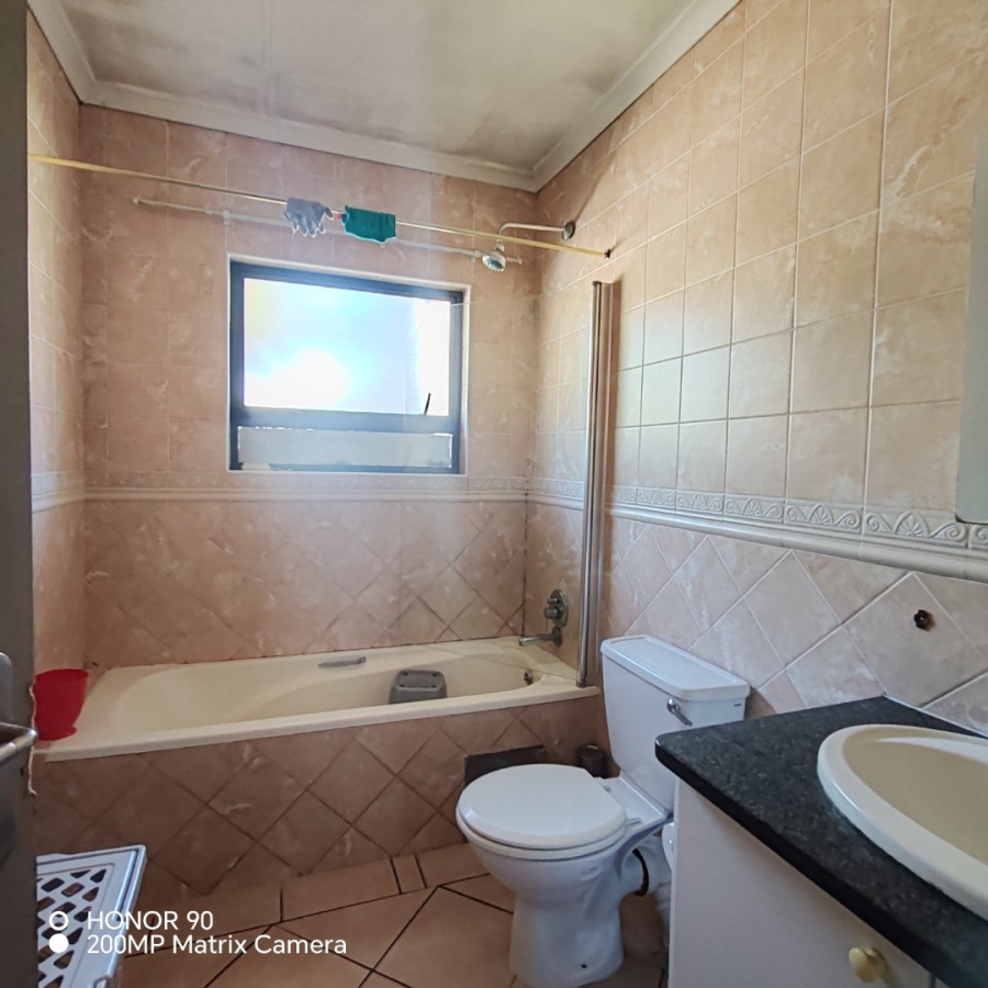 2 Bedroom Property for Sale in Bedfordview Gauteng