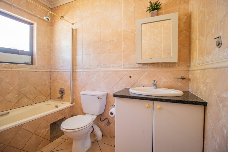 2 Bedroom Property for Sale in Bedfordview Gauteng