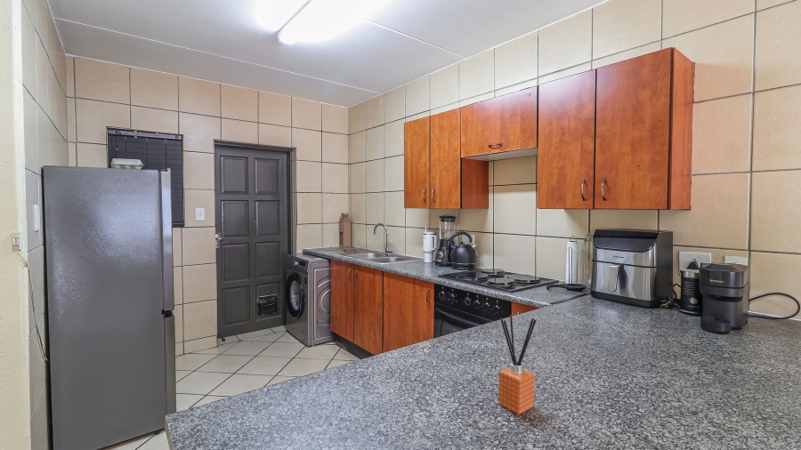 2 Bedroom Property for Sale in Northgate Gauteng