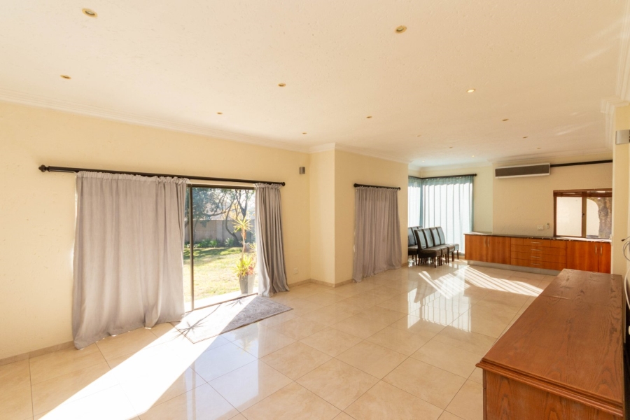 4 Bedroom Property for Sale in Bryanston Gauteng