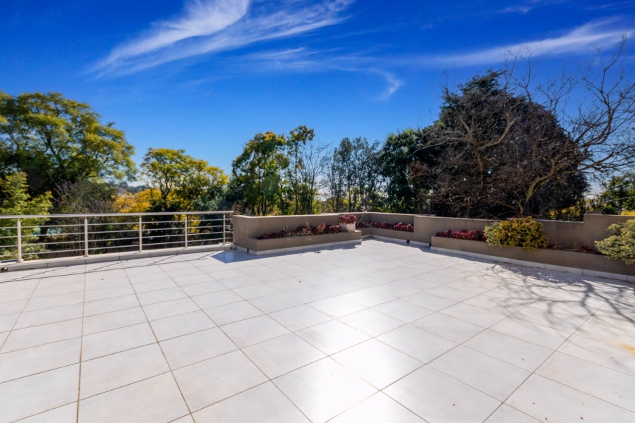 4 Bedroom Property for Sale in Bryanston Gauteng