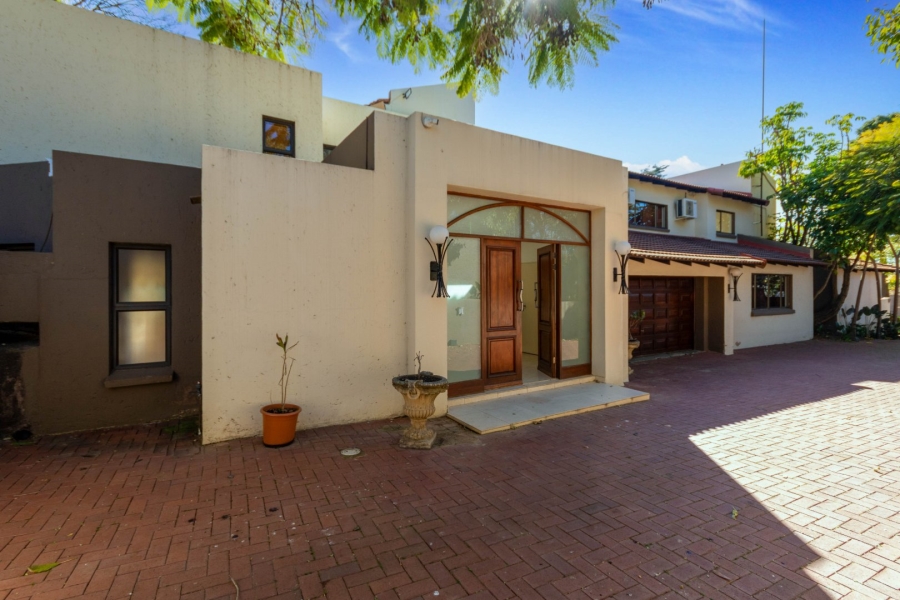4 Bedroom Property for Sale in Bryanston Gauteng