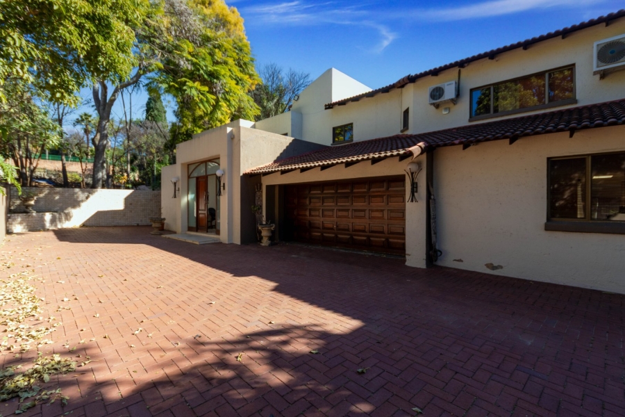 4 Bedroom Property for Sale in Bryanston Gauteng